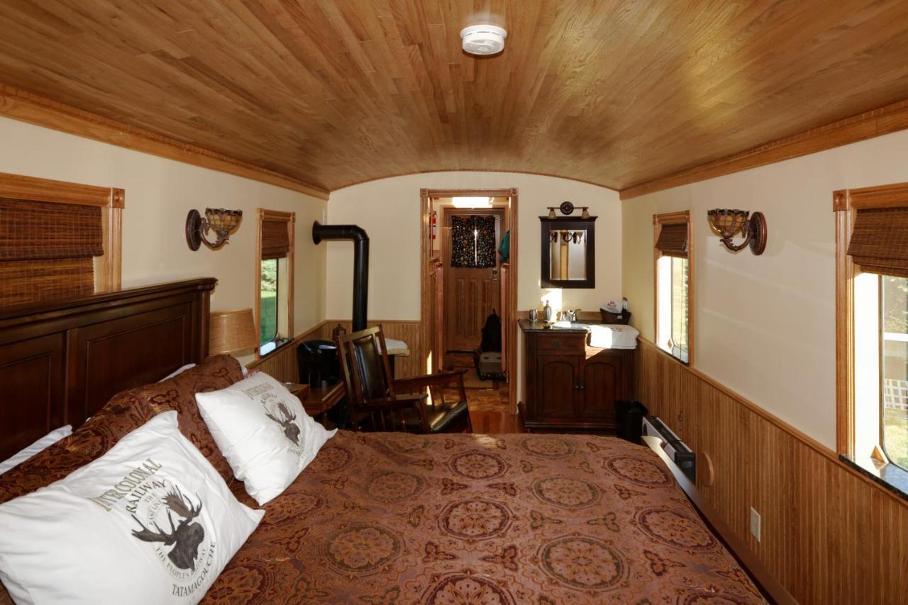 Clearview Station & Caboose B&B Creemore Extérieur photo